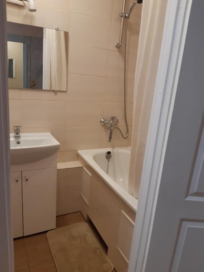 Compact Apartment Near Food Market In The Oldtown Plus Free Parking Klaipėda Eksteriør bilde
